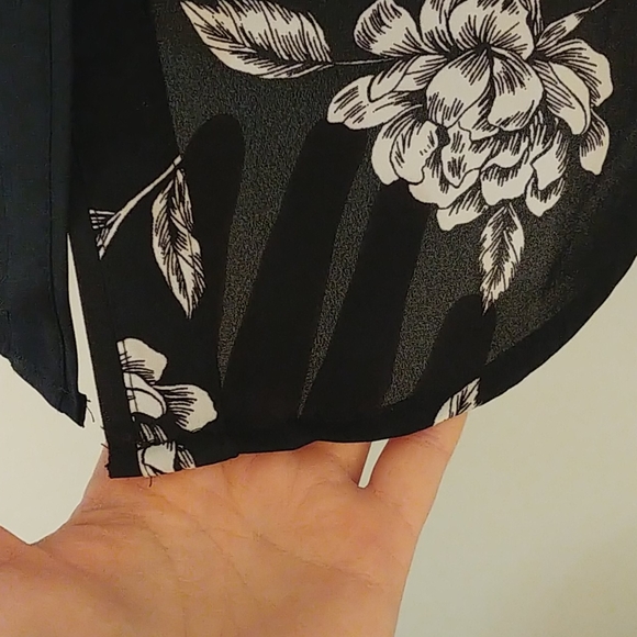 Candies black floral sheer blouse - Picture 6 of 8